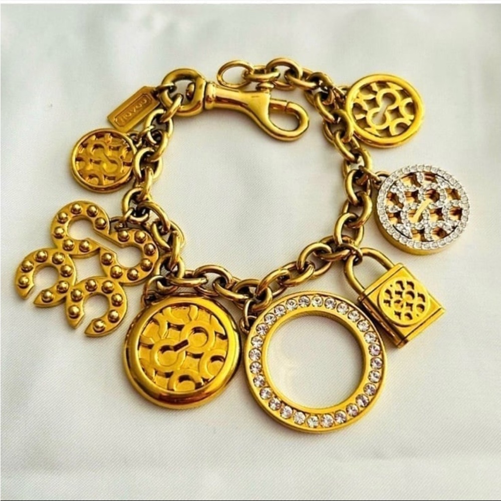 💰SOLD💰Vintage Coach Charm Bracelet - Picture 7 of 11